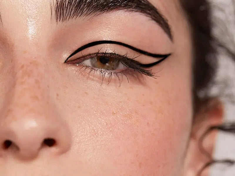 Miss Rose™ Kajal Eyeliner